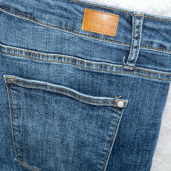 JUDY BLUE Distressed Busted Knee Skinny Fit Jeans Stretch Denim Pants 24W - Picture 5 of 9